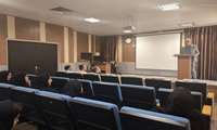 برگزاری جلسه پرسش و پاسخ رئیس دانشکده داروسازی با کارکنان